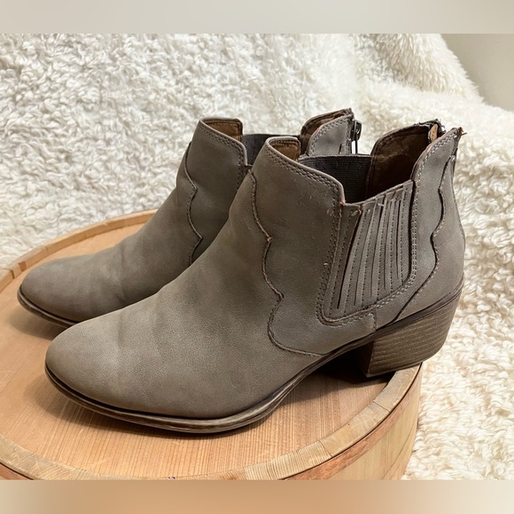 Eurosoft Softt Adalene Block Heel Zip Western Cowgirl Booties Boots Sz 7.5 - Picture 4 of 10